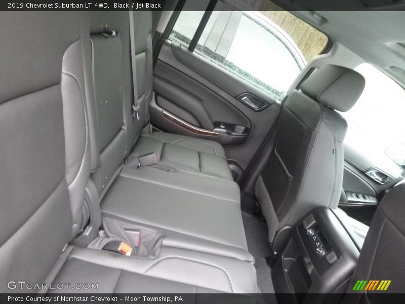 Black / Jet Black 2019 Chevrolet Suburban LT 4WD