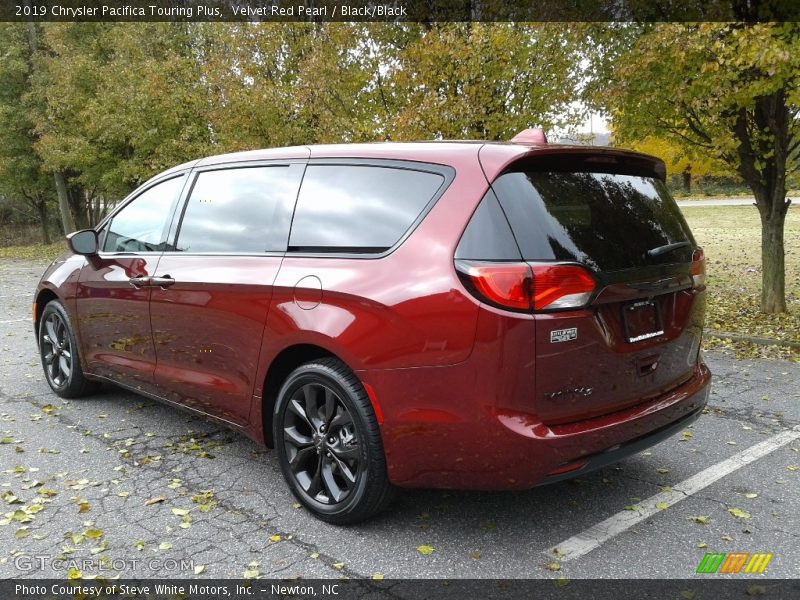 Velvet Red Pearl / Black/Black 2019 Chrysler Pacifica Touring Plus