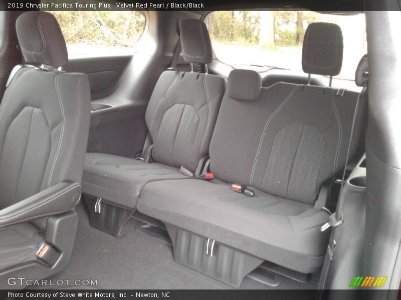Velvet Red Pearl / Black/Black 2019 Chrysler Pacifica Touring Plus