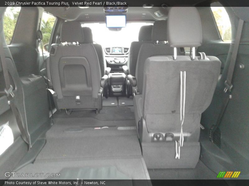 Velvet Red Pearl / Black/Black 2019 Chrysler Pacifica Touring Plus