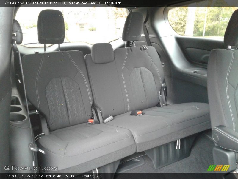 Velvet Red Pearl / Black/Black 2019 Chrysler Pacifica Touring Plus
