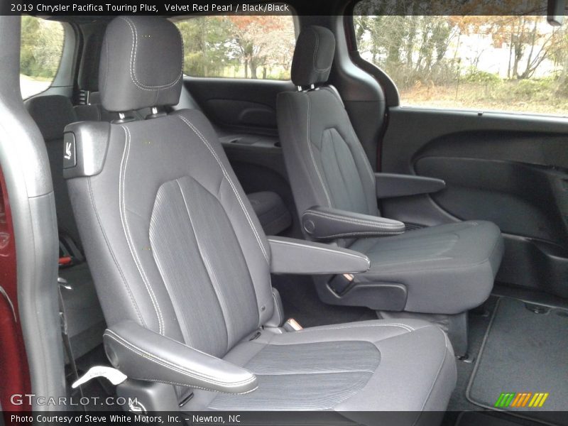 Velvet Red Pearl / Black/Black 2019 Chrysler Pacifica Touring Plus