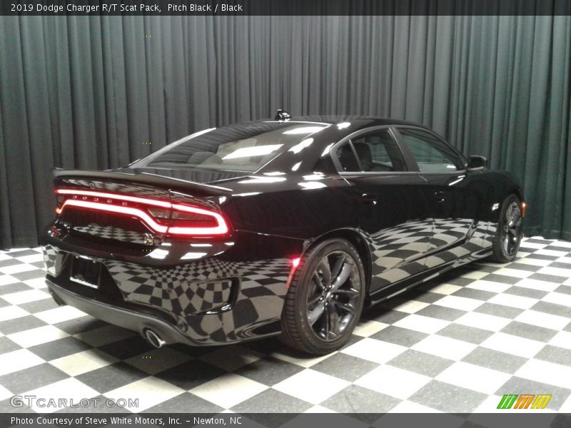 Pitch Black / Black 2019 Dodge Charger R/T Scat Pack