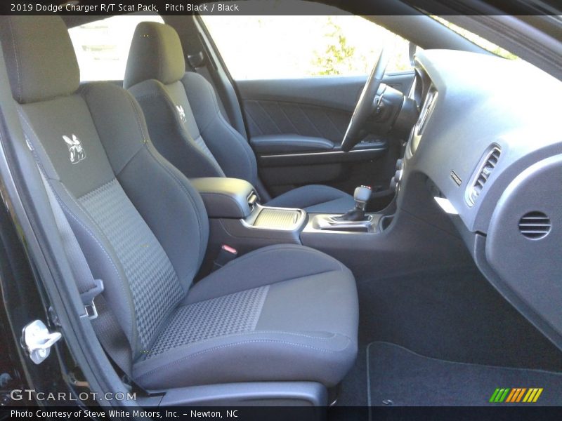 Front Seat of 2019 Charger R/T Scat Pack