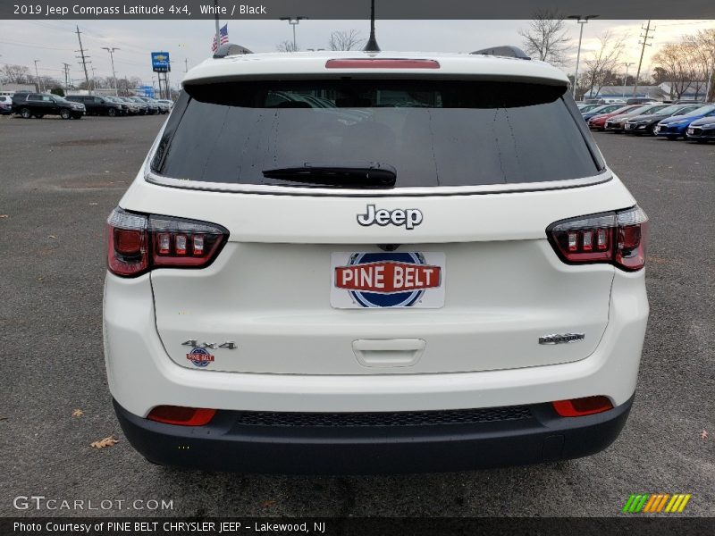 White / Black 2019 Jeep Compass Latitude 4x4