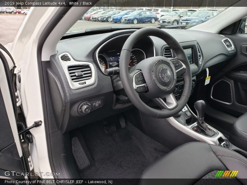 White / Black 2019 Jeep Compass Latitude 4x4