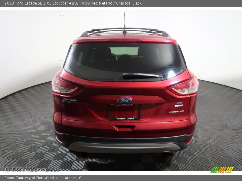 Ruby Red Metallic / Charcoal Black 2013 Ford Escape SE 2.0L EcoBoost 4WD