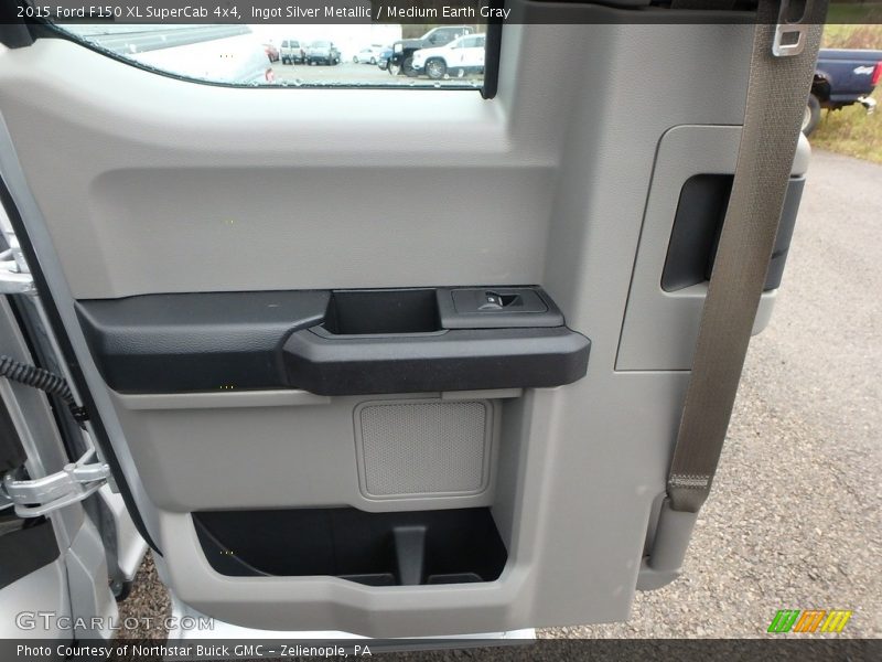 Ingot Silver Metallic / Medium Earth Gray 2015 Ford F150 XL SuperCab 4x4