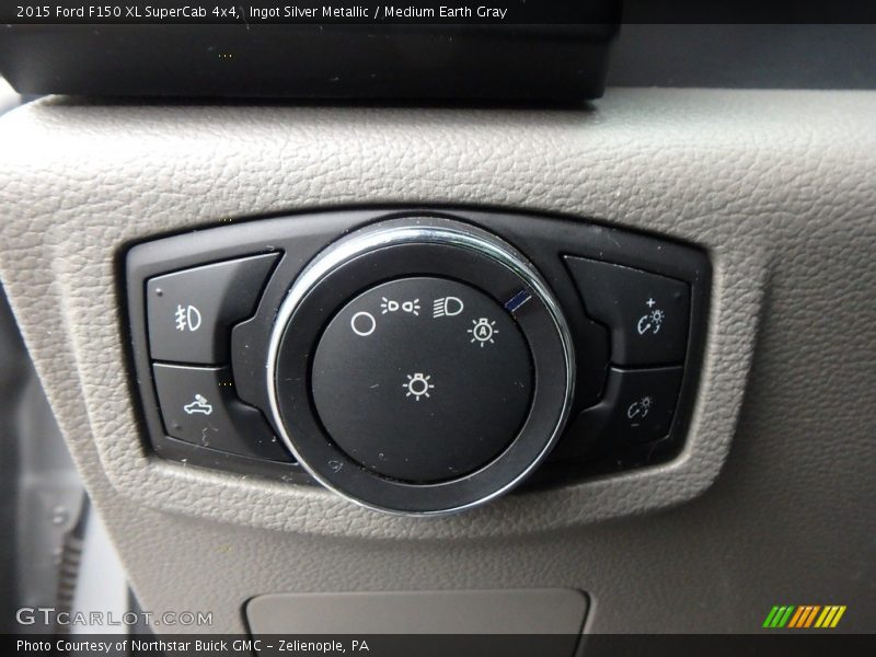 Ingot Silver Metallic / Medium Earth Gray 2015 Ford F150 XL SuperCab 4x4