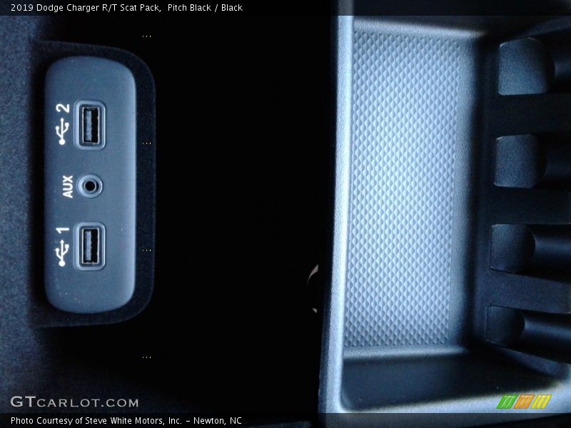 Pitch Black / Black 2019 Dodge Charger R/T Scat Pack