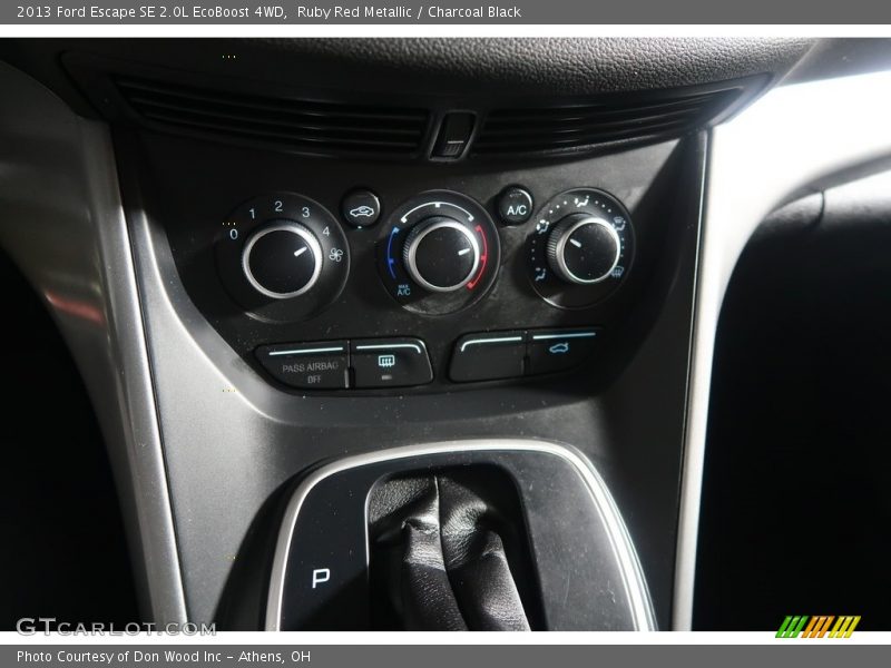Ruby Red Metallic / Charcoal Black 2013 Ford Escape SE 2.0L EcoBoost 4WD