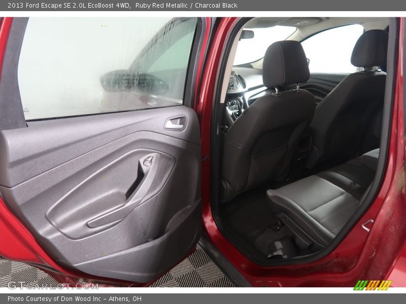 Ruby Red Metallic / Charcoal Black 2013 Ford Escape SE 2.0L EcoBoost 4WD
