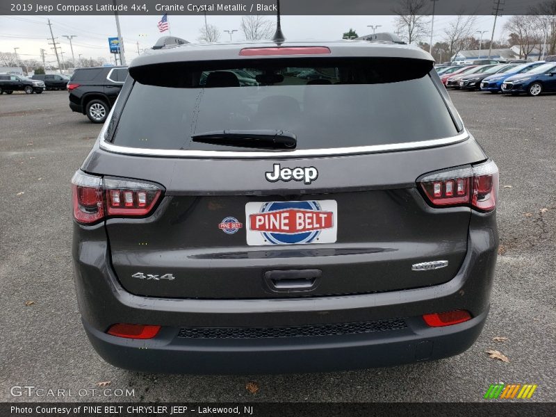 Granite Crystal Metallic / Black 2019 Jeep Compass Latitude 4x4