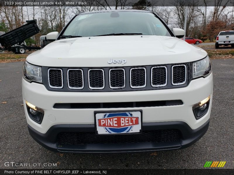 White / Black 2019 Jeep Compass Latitude 4x4