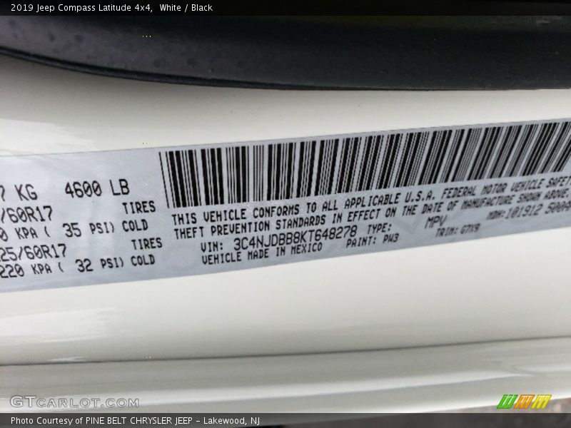 White / Black 2019 Jeep Compass Latitude 4x4