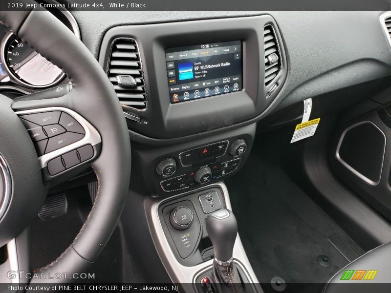 White / Black 2019 Jeep Compass Latitude 4x4