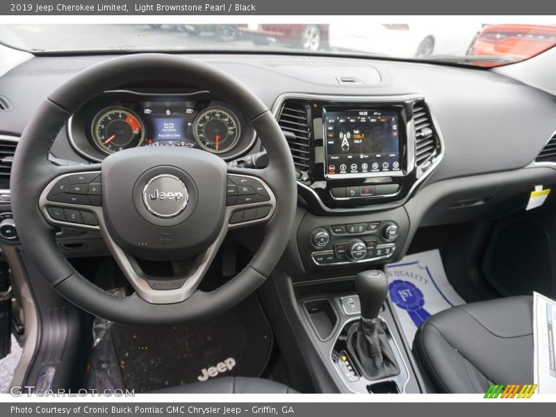 Dashboard of 2019 Cherokee Limited