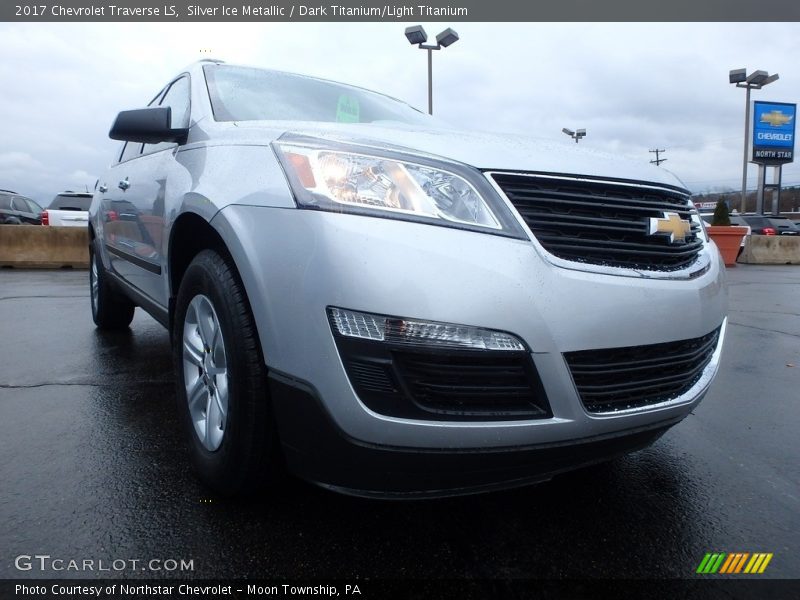 Silver Ice Metallic / Dark Titanium/Light Titanium 2017 Chevrolet Traverse LS