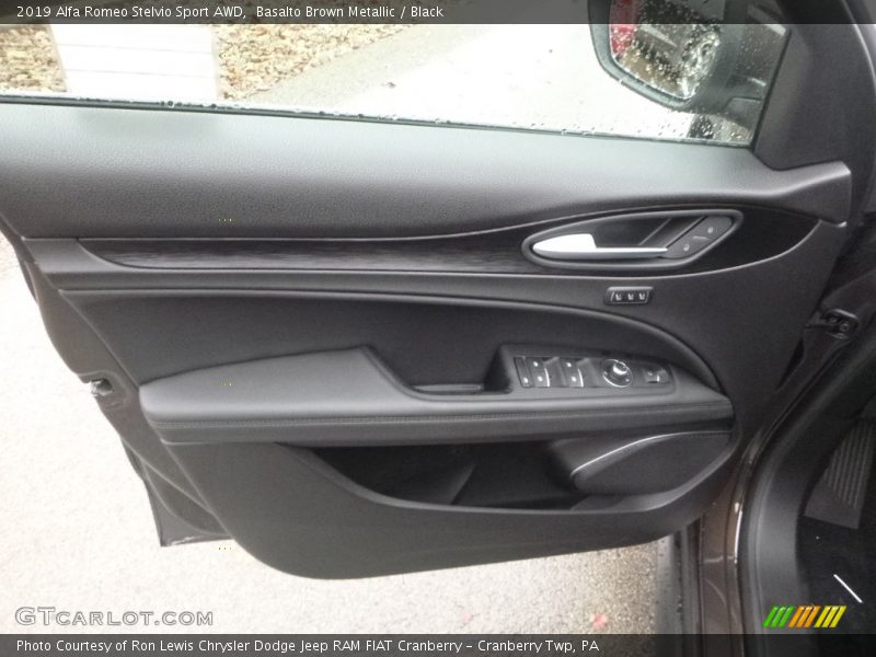 Basalto Brown Metallic / Black 2019 Alfa Romeo Stelvio Sport AWD