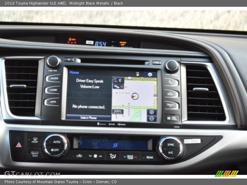Midnight Black Metallic / Black 2019 Toyota Highlander XLE AWD
