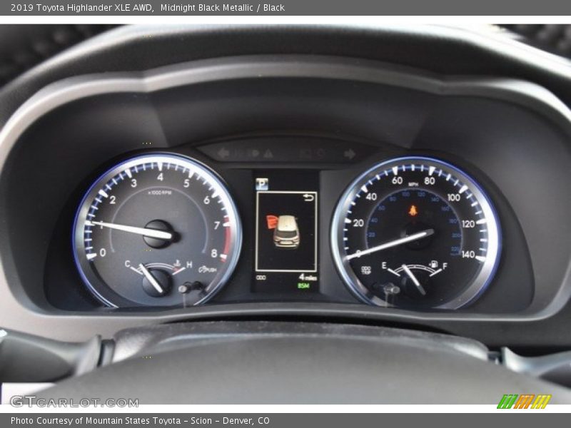 Midnight Black Metallic / Black 2019 Toyota Highlander XLE AWD