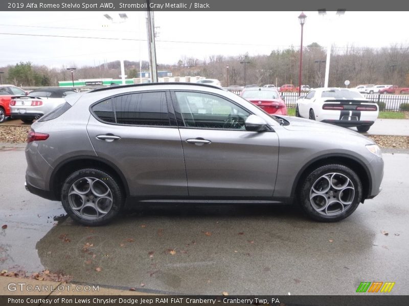 Stromboli Gray Metallic / Black 2019 Alfa Romeo Stelvio Sport AWD