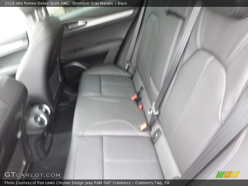Stromboli Gray Metallic / Black 2019 Alfa Romeo Stelvio Sport AWD
