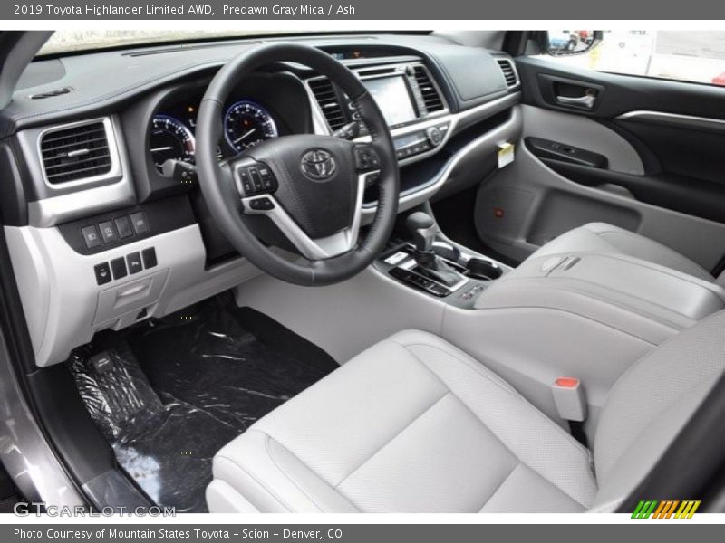 Predawn Gray Mica / Ash 2019 Toyota Highlander Limited AWD