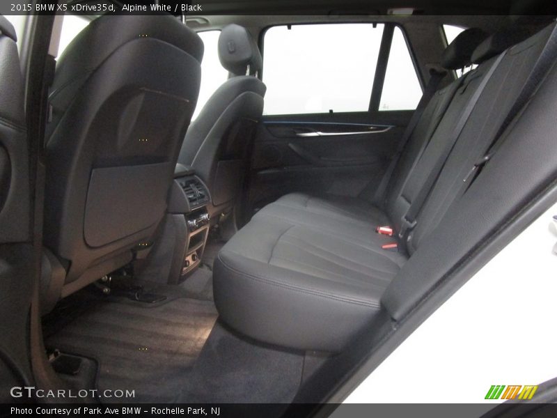 Alpine White / Black 2015 BMW X5 xDrive35d