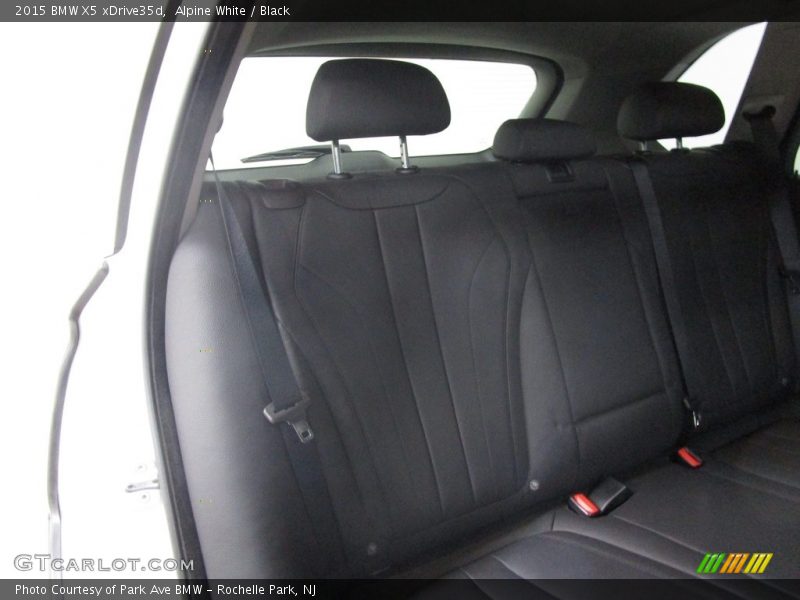 Alpine White / Black 2015 BMW X5 xDrive35d