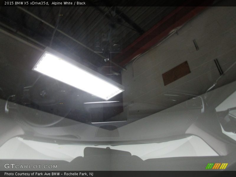 Alpine White / Black 2015 BMW X5 xDrive35d