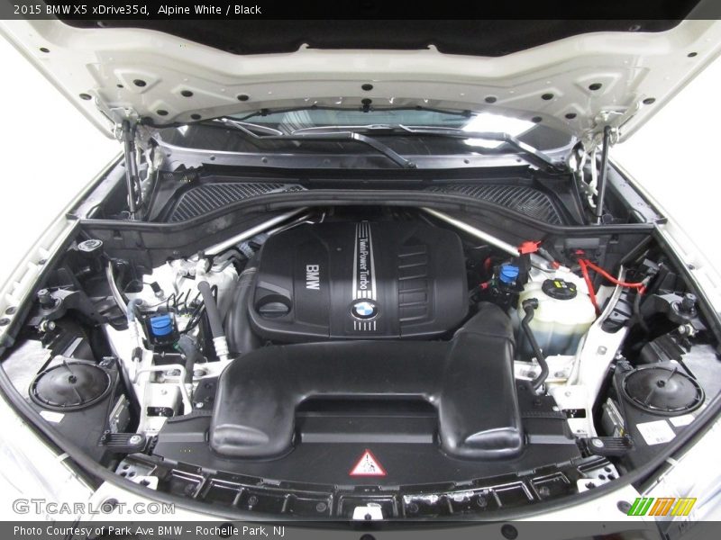 Alpine White / Black 2015 BMW X5 xDrive35d