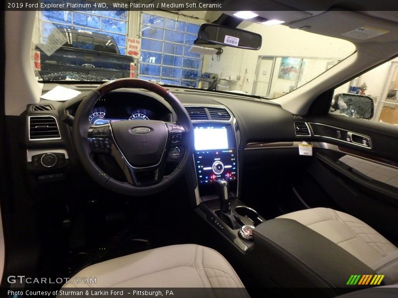  2019 Explorer Platinum 4WD Medium Soft Ceramic Interior