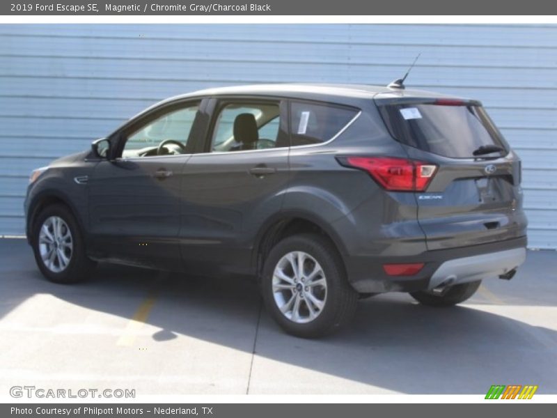 Magnetic / Chromite Gray/Charcoal Black 2019 Ford Escape SE