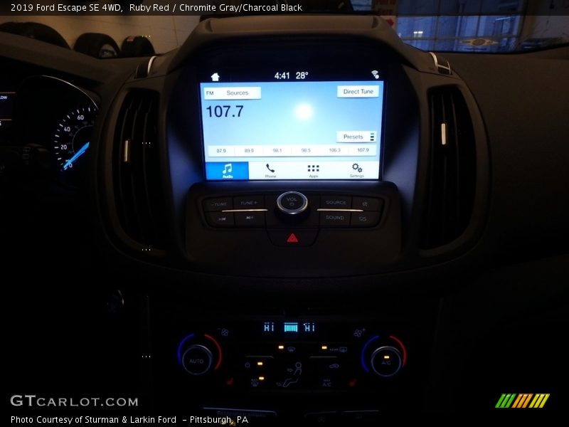 Ruby Red / Chromite Gray/Charcoal Black 2019 Ford Escape SE 4WD