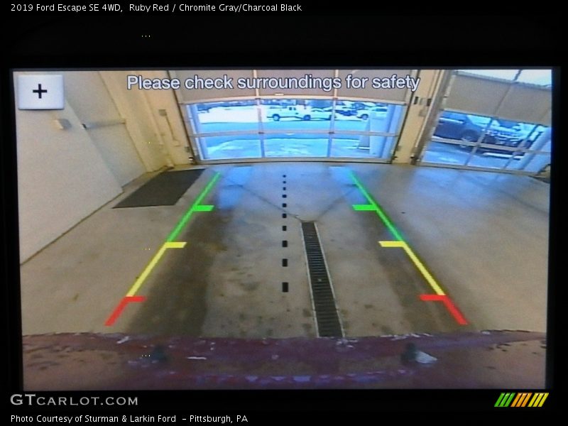 Ruby Red / Chromite Gray/Charcoal Black 2019 Ford Escape SE 4WD