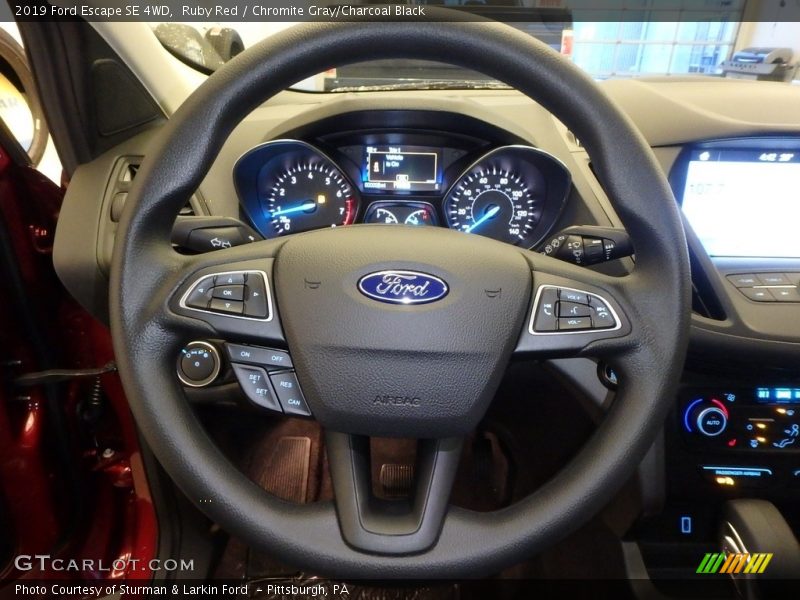 Ruby Red / Chromite Gray/Charcoal Black 2019 Ford Escape SE 4WD