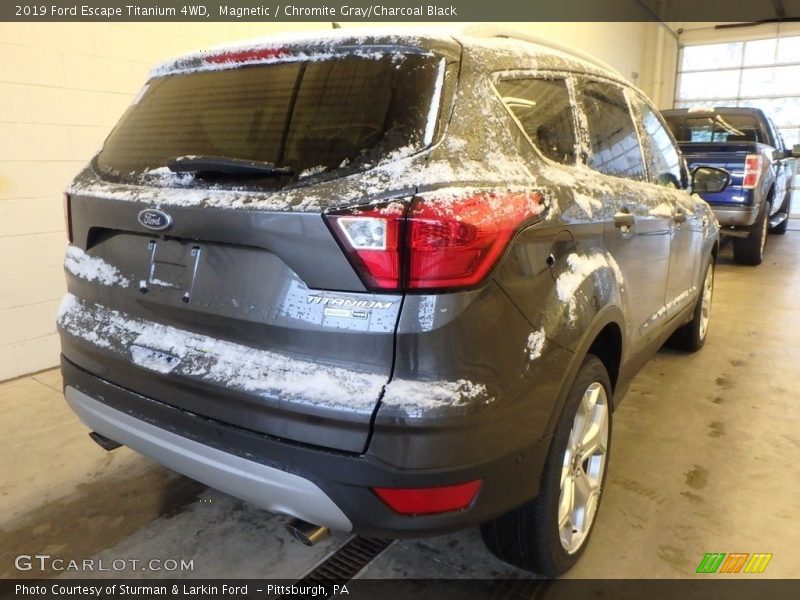 Magnetic / Chromite Gray/Charcoal Black 2019 Ford Escape Titanium 4WD