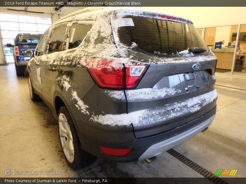 Magnetic / Chromite Gray/Charcoal Black 2019 Ford Escape Titanium 4WD