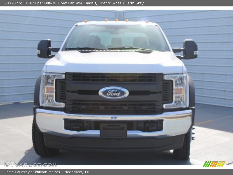 Oxford White / Earth Gray 2019 Ford F450 Super Duty XL Crew Cab 4x4 Chassis