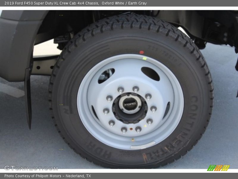 Oxford White / Earth Gray 2019 Ford F450 Super Duty XL Crew Cab 4x4 Chassis