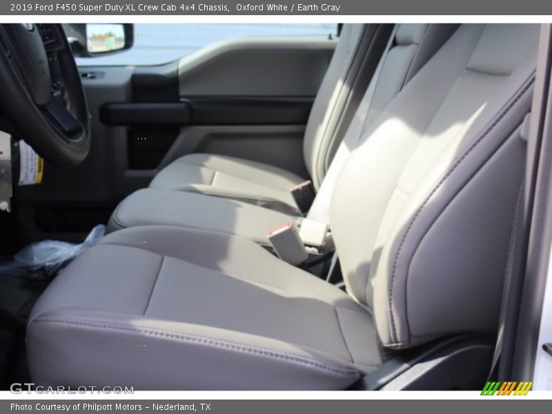 Oxford White / Earth Gray 2019 Ford F450 Super Duty XL Crew Cab 4x4 Chassis