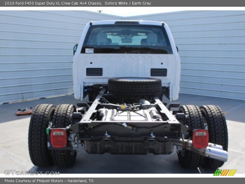 Oxford White / Earth Gray 2019 Ford F450 Super Duty XL Crew Cab 4x4 Chassis