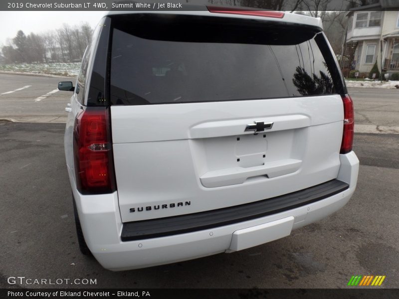 Summit White / Jet Black 2019 Chevrolet Suburban LT 4WD