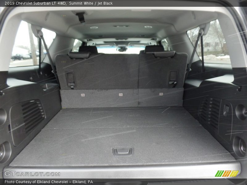 Summit White / Jet Black 2019 Chevrolet Suburban LT 4WD