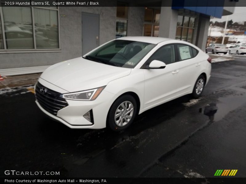 Quartz White Pearl / Black 2019 Hyundai Elantra SE