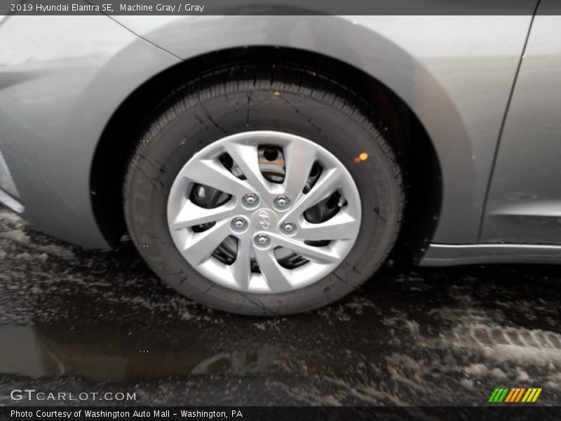 Machine Gray / Gray 2019 Hyundai Elantra SE