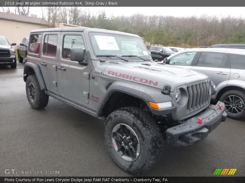 Front 3/4 View of 2019 Wrangler Unlimited Rubicon 4x4