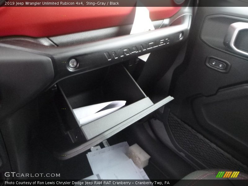 Sting-Gray / Black 2019 Jeep Wrangler Unlimited Rubicon 4x4