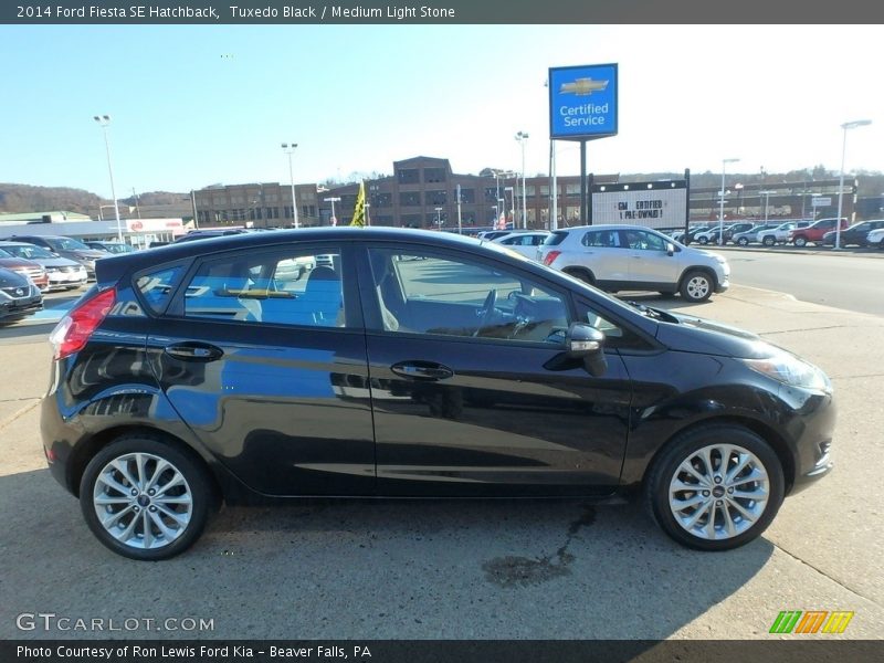 Tuxedo Black / Medium Light Stone 2014 Ford Fiesta SE Hatchback